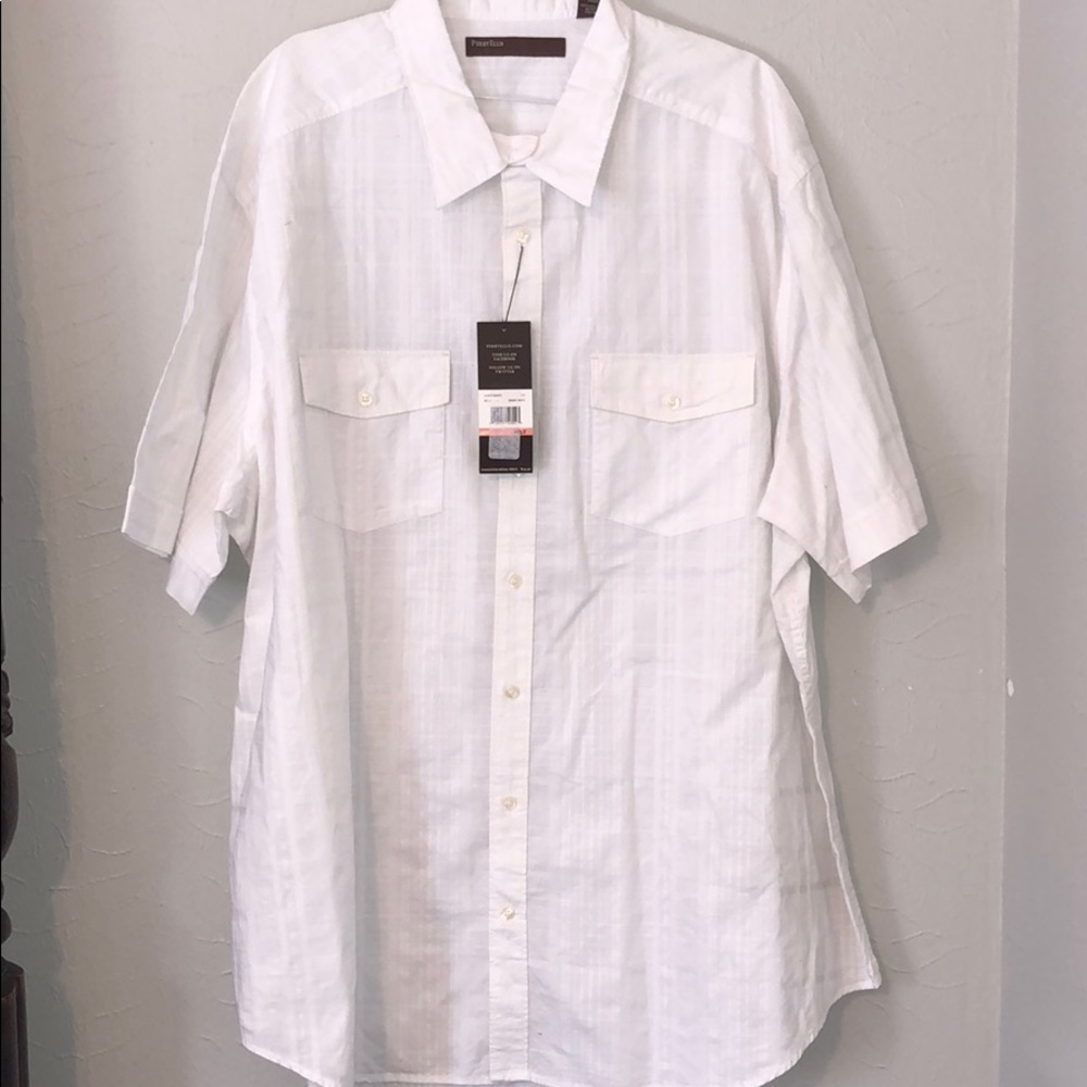 BRAND NEW PERRY ELLIS BUTTON DOWN SHIRT.